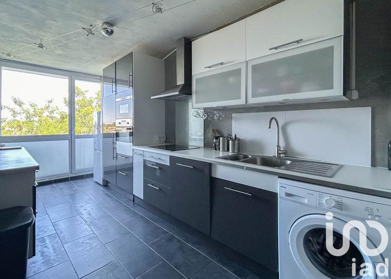 Appartement - 81 m² - 4 pièces