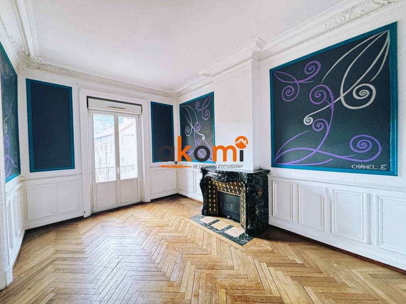 Appartement - 177 m² - 6 pièces