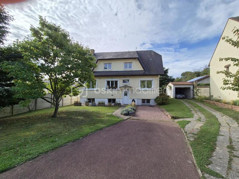 Maison - 160 m² - 6 pièces