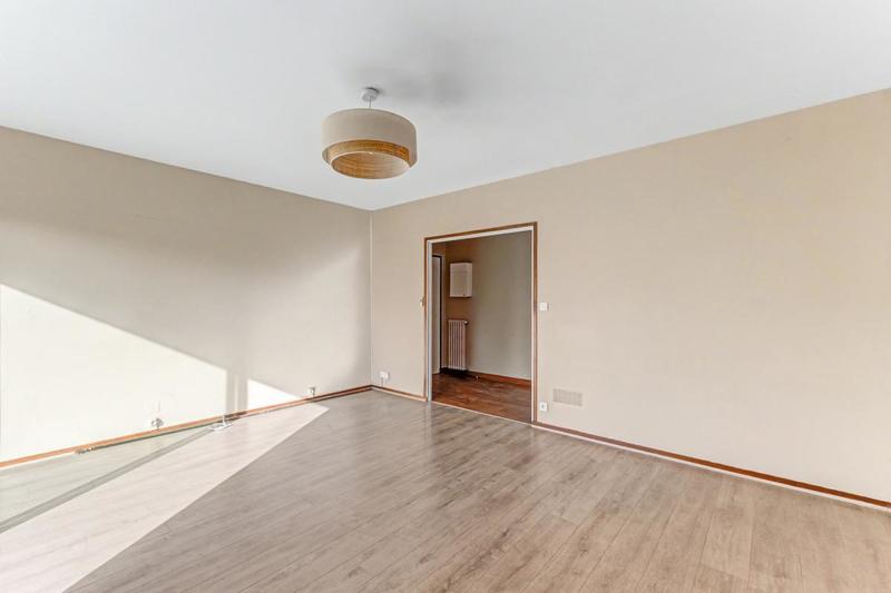 Appartement - 94 m² - 4 pièces