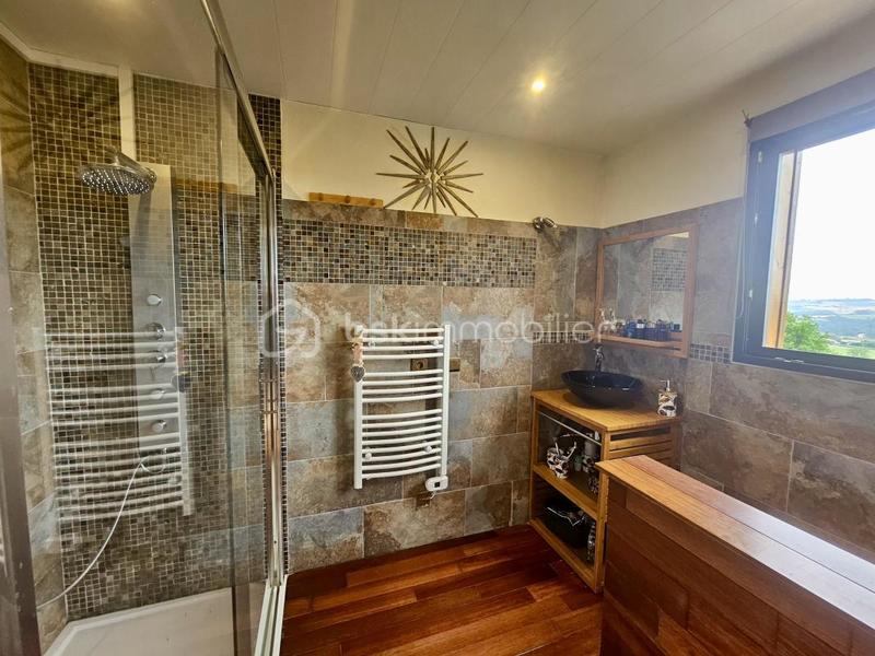 Maison - 150 m² - 4 pièces