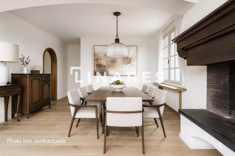 Maison - 240 m² - 7 pièces