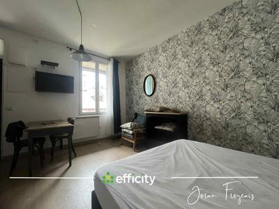 Appartement - 20 m² - 1 pièce