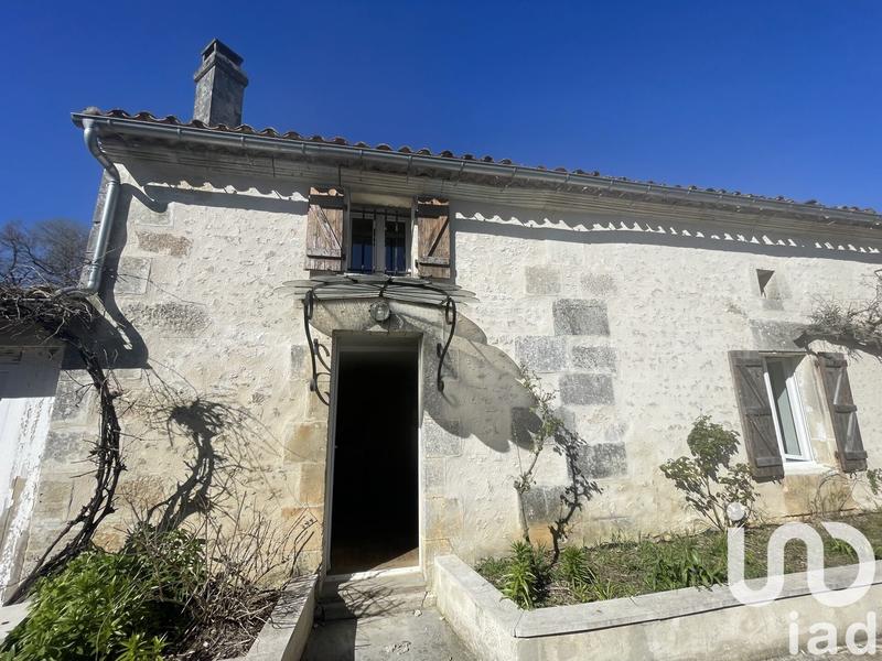 Maison - 752 m² - 4 pièces