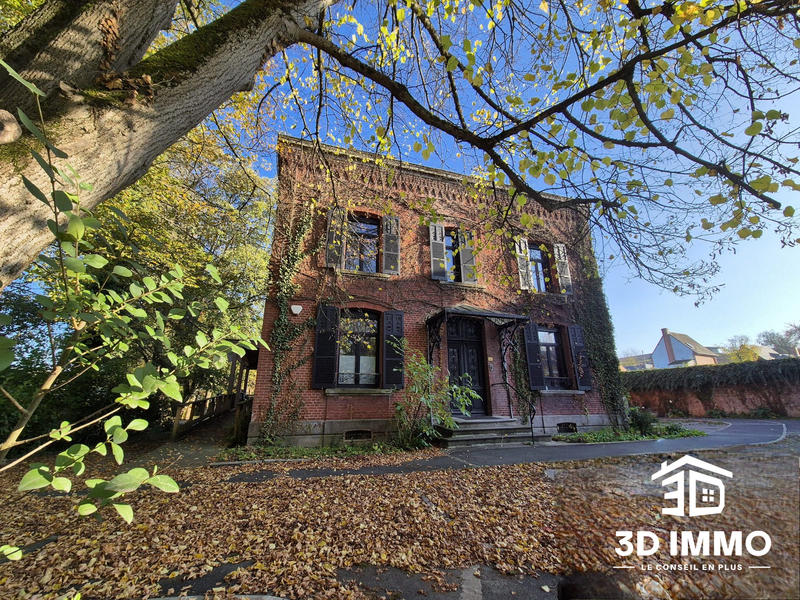 Maison - 325 m² - 14 pièces