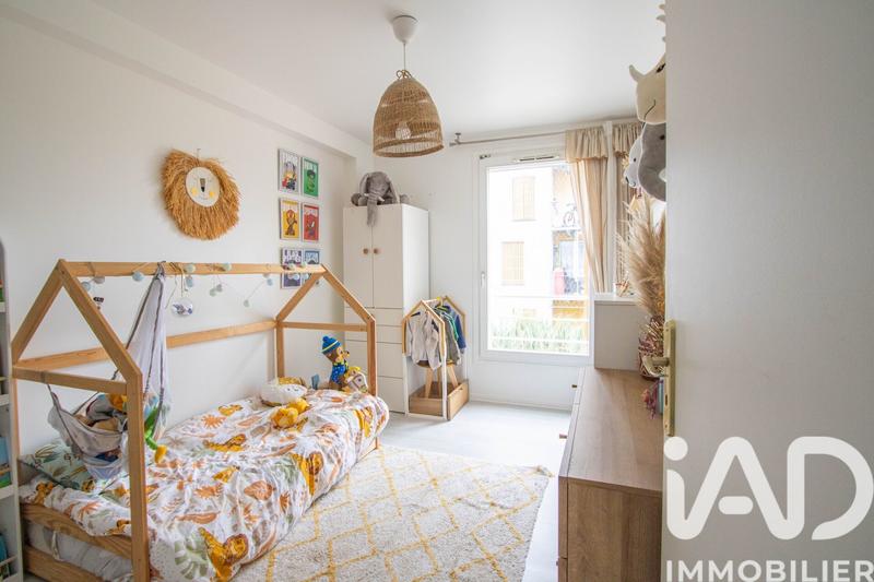 Appartement - 82 m² - 4 pièces