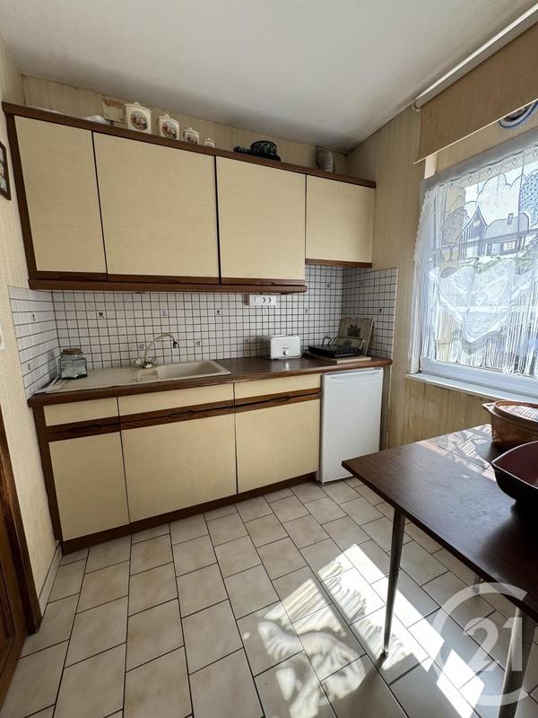 Maison - 210 m² - 7 pièces