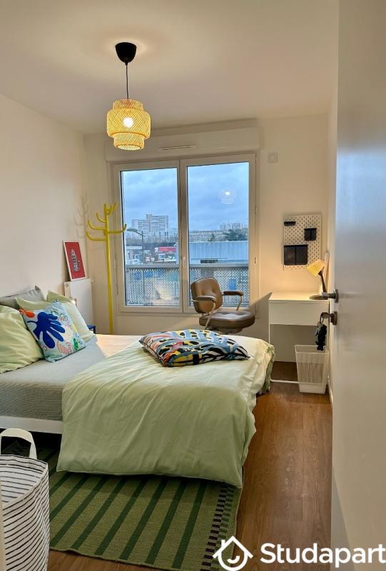 Chambre - 10 m² - 1 pièce