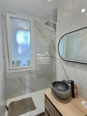 Appartement - 72 m² - 3 pièces