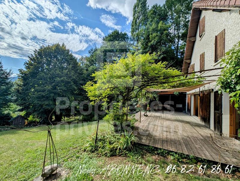 Maison - 121 m² - 6 pièces