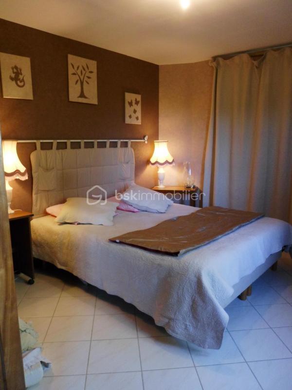 Corps de ferme - 600 m² - 13 pièces