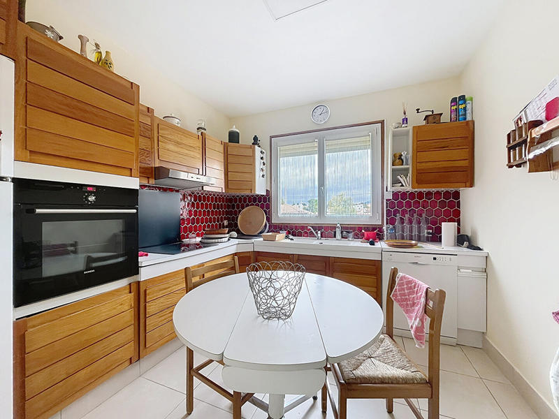 Maison - 95 m² - 4 pièces