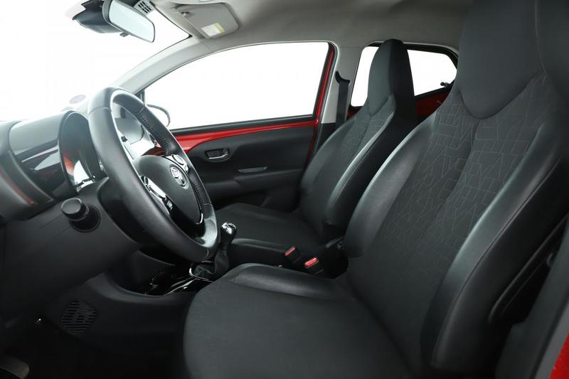 Toyota Aygo 1.0 Vvt-i X-Clusiv 5p 72 ch