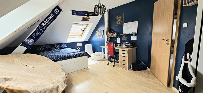 Maison - 211 m² - 8 pièces