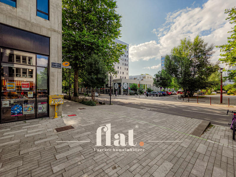 Fonds de commerce - Magasins - 327 m²