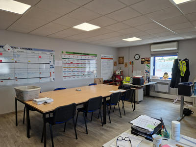 Bureau - 400 m² - 5 pièces