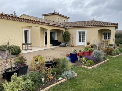 Villa - 143 m² - 4 pièces