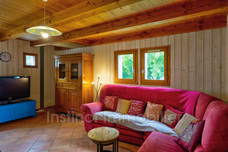 Propriété - 460 m² - 16 pièces