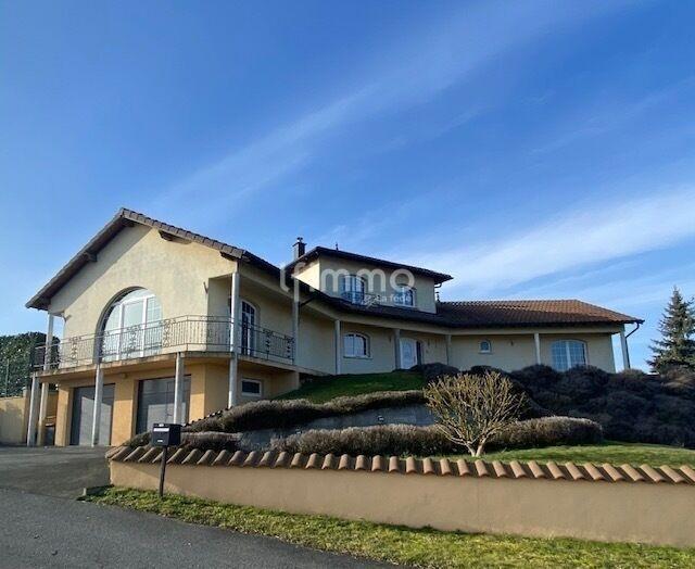 Villa - 210 m² - 6 pièces