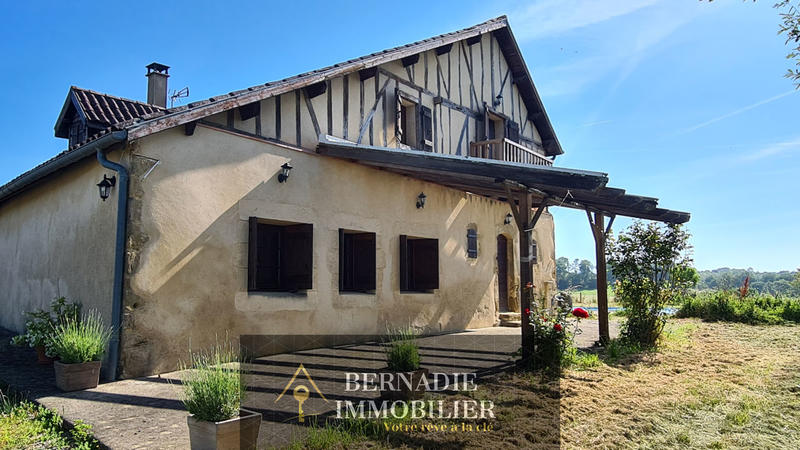 Maison - 200 m² - 4 pièces