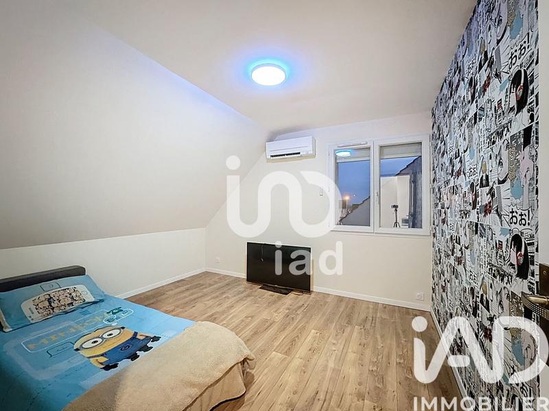 Maison - 95 m² - 5 pièces