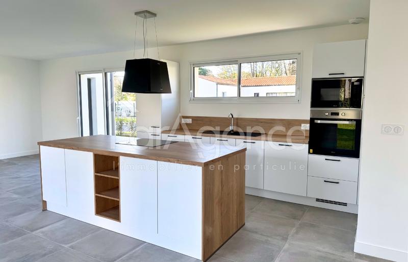 Maison - 143 m² - 6 pièces