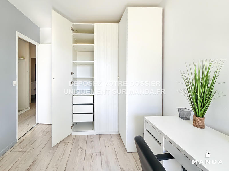 Chambre - 10 m² - 4 pièces