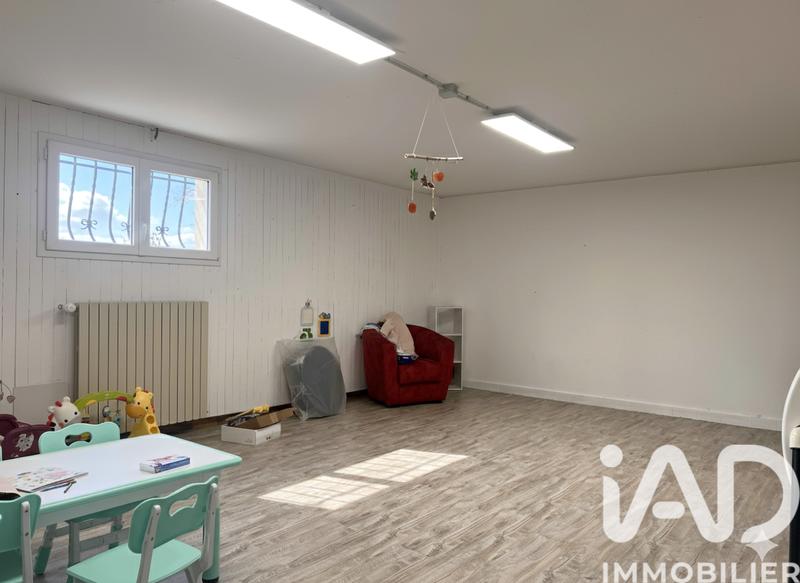 Maison - 250 m² - 7 pièces