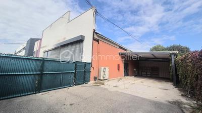 Local commercial - 335 m² - 3 pièces