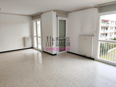 Appartement - 85 m² - 3 pièces