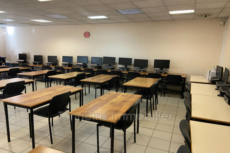 Maison - 314 m² - 13 pièces