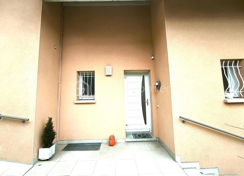 Maison - 179 m² - 6 pièces