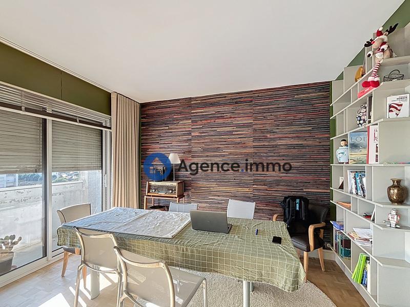 Appartement - 102 m² - 4 pièces