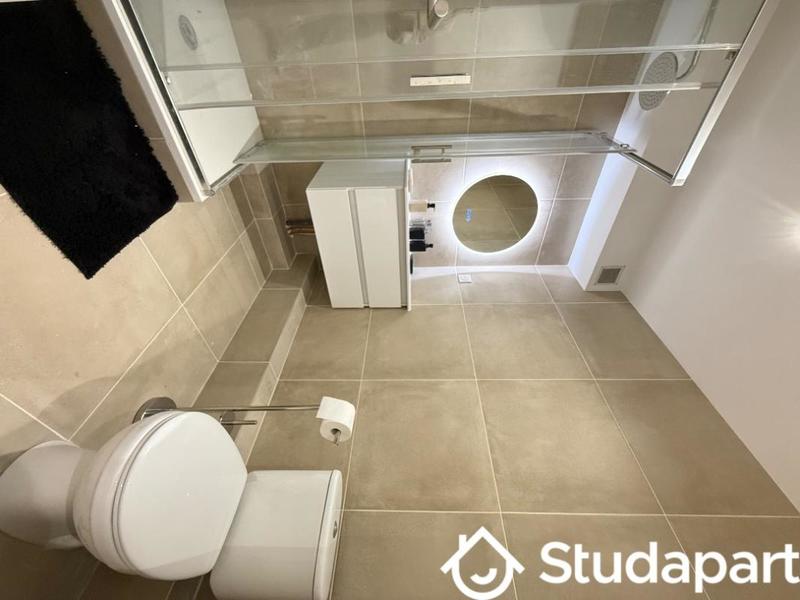 Chambre - 9 m² - 1 pièce