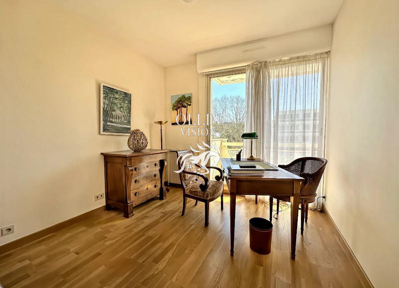 Appartement - 95 m² - 3 pièces