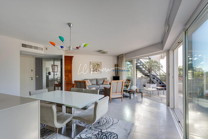 Appartement - 96 m² - 4 pièces