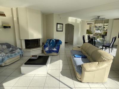 Maison - 133 m² - 6 pièces