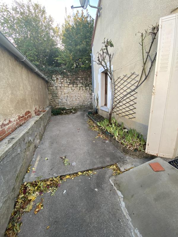 Maison - 80 m² - 5 pièces