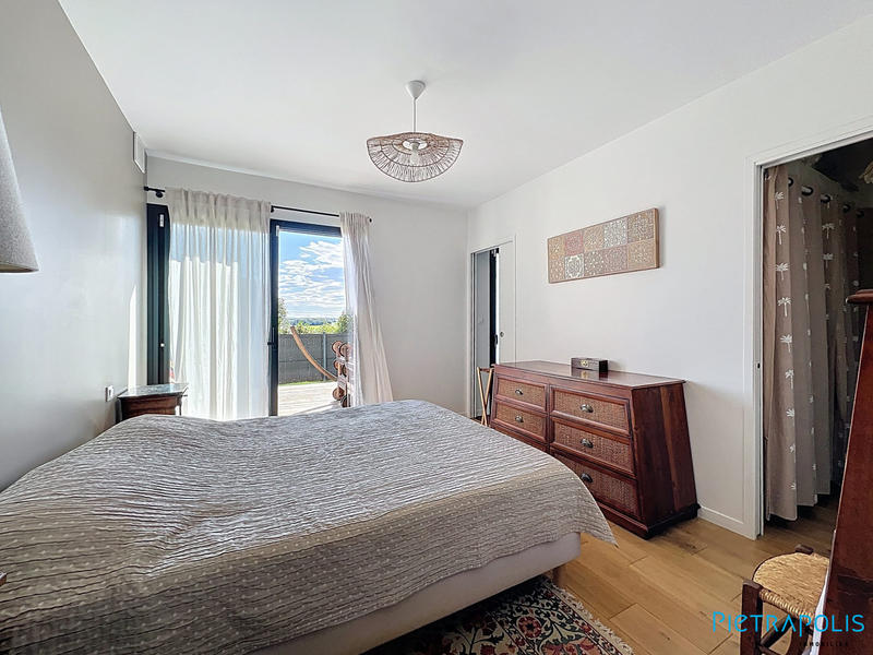 Maison contemporaine - 180 m² - 7 pièces