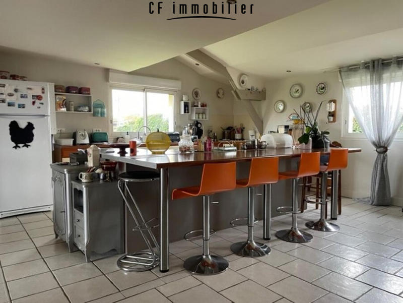 Maison - 187 m² - 5 pièces