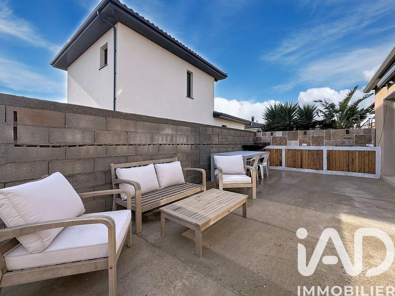 Maison - 94 m² - 4 pièces