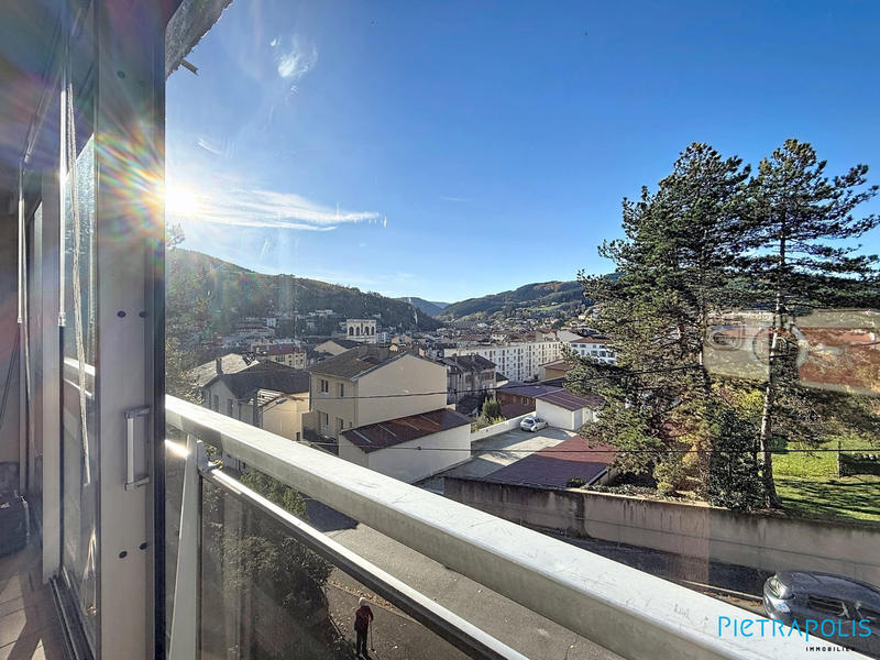 Appartement - 81 m² - 3 pièces