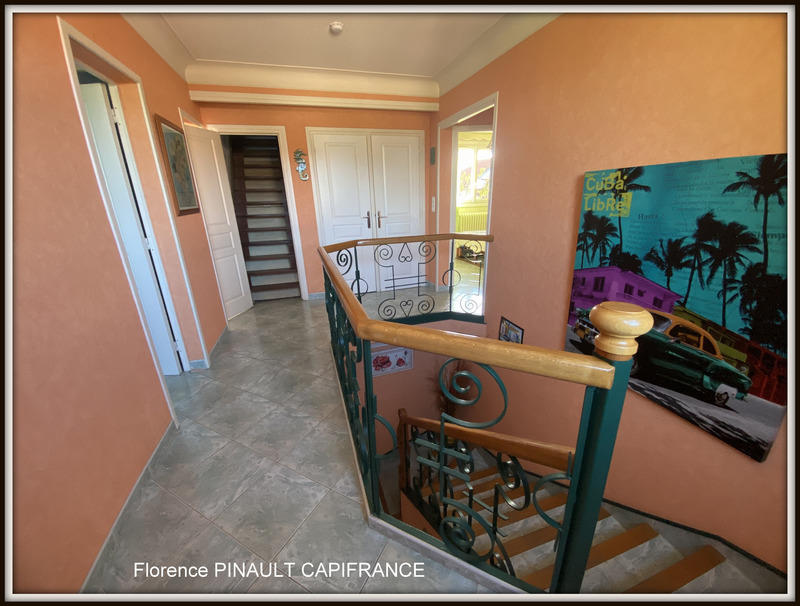 Maison - 158 m² - 8 pièces