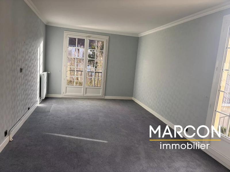 Propriété - 277 m² - 12 pièces