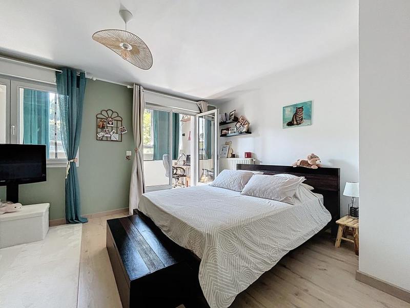 Appartement - 111 m² - 3 pièces