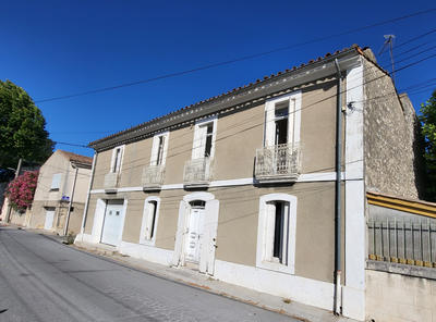 Maison - 219 m² - 8 pièces
