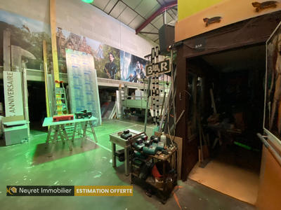 Local d'activités - 253 m²