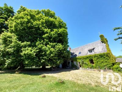 Maison - 269 m² - 15 pièces