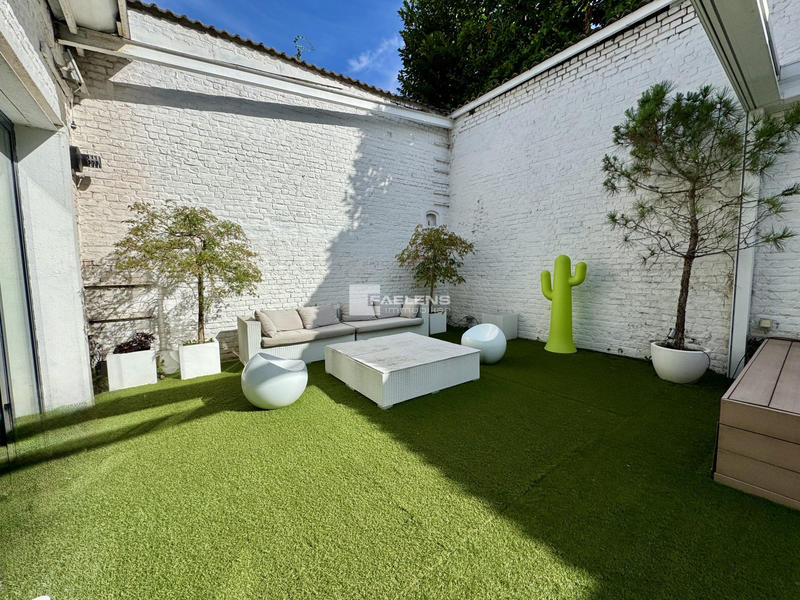 Appartement - 281 m² - 6 pièces