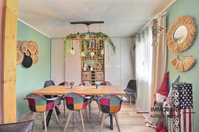 Maison - 125 m² - 7 pièces